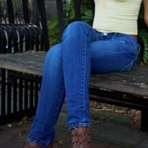 American Eagle Hi-Rise Jegging Syle Jeans